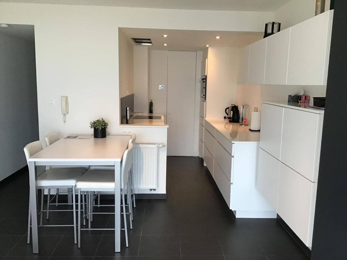 Marjolaine Zeezicht - Nieuwpoort-Bad Met Gratis Garagebox Apartment ภายนอก รูปภาพ
